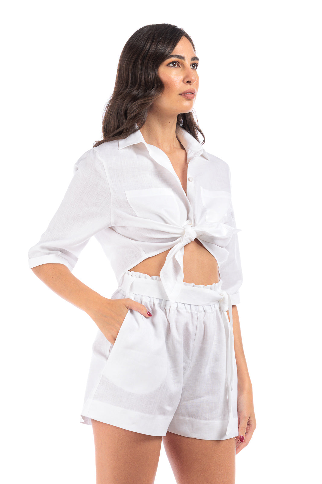 Pantaloncini con cintura in lino tinta unita