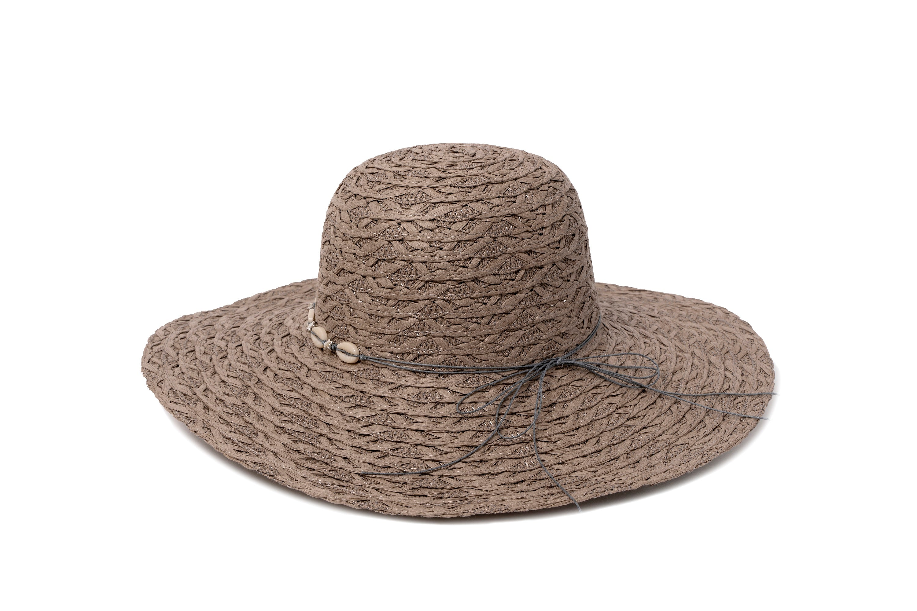 Cappello di paglia floscio con conchiglie
