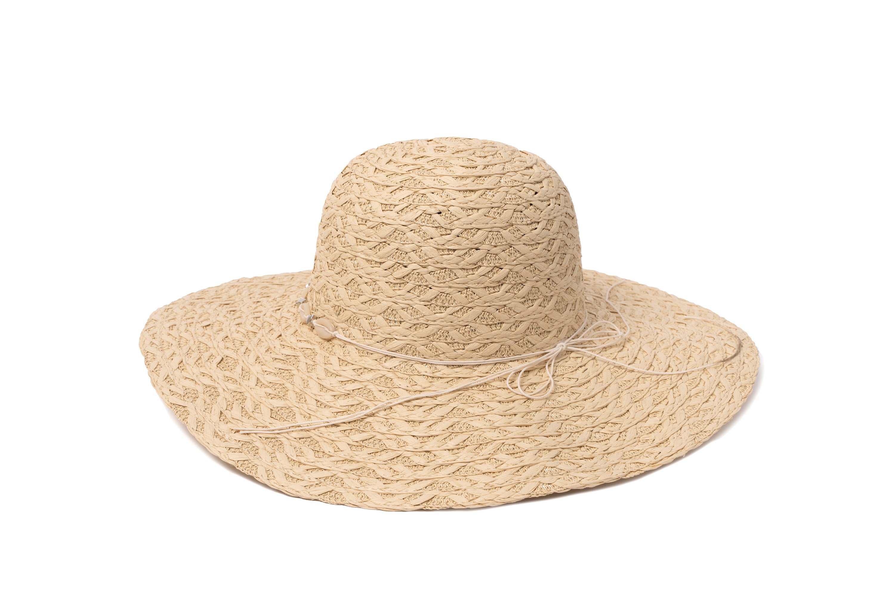 Cappello di paglia floscio con conchiglie