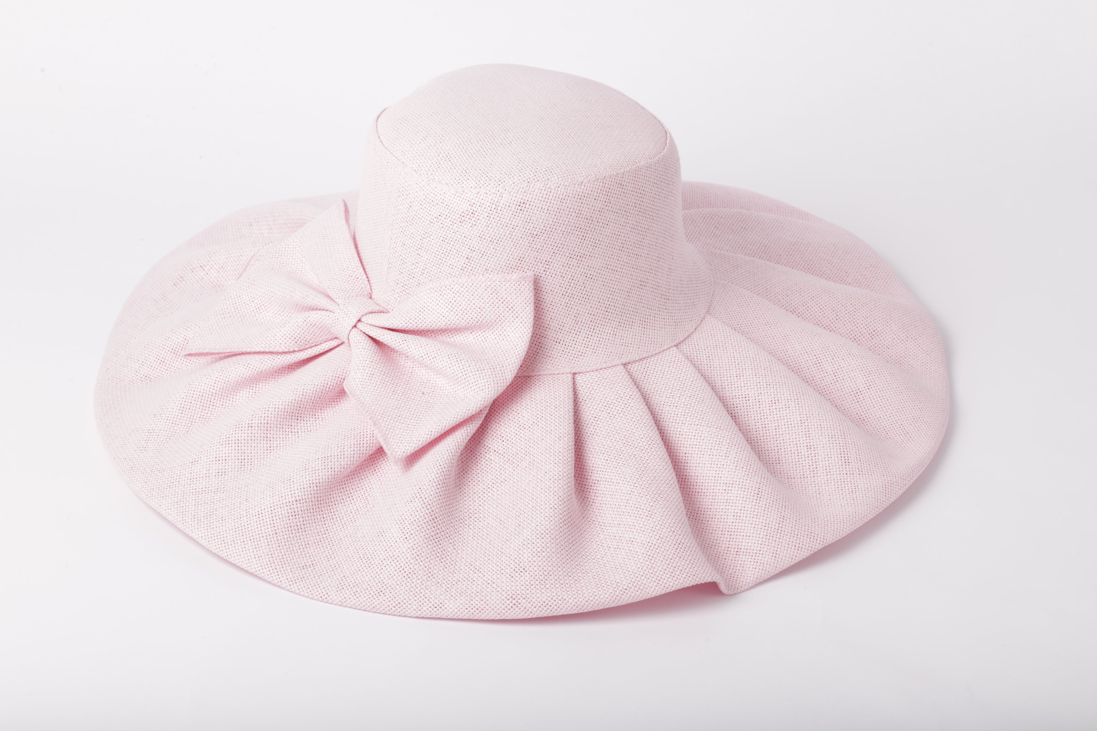 Cappello di paglia floscio con fiocco
