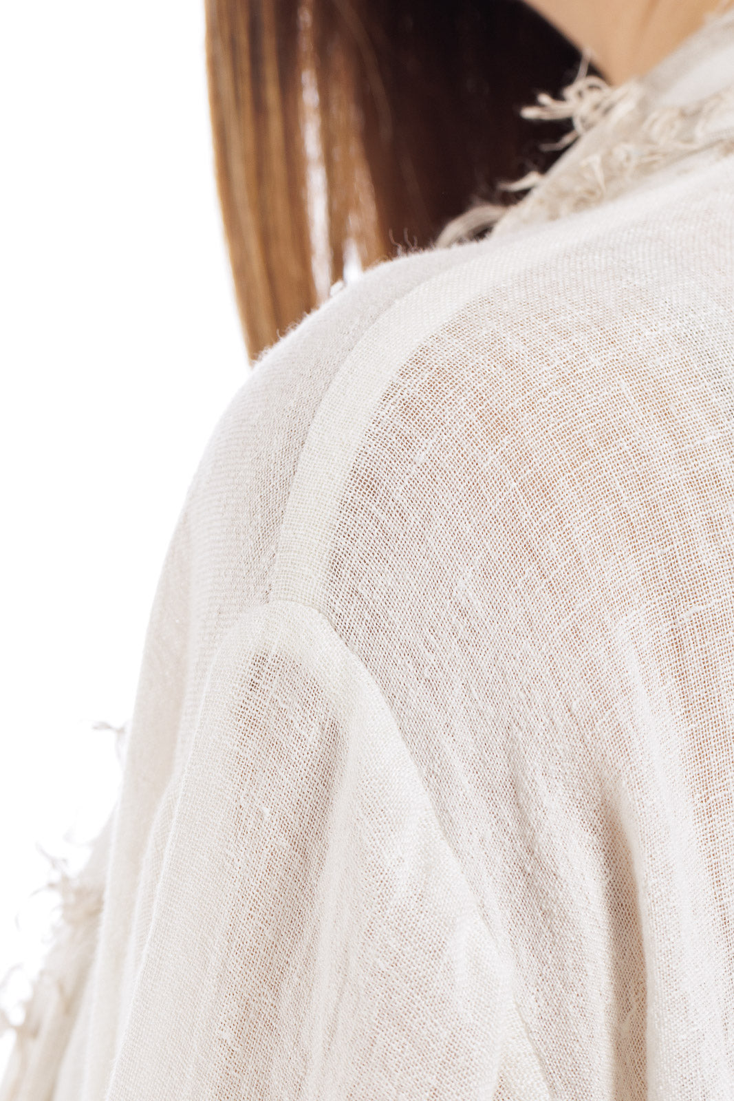 Abaya in lino con dettagli in piuma