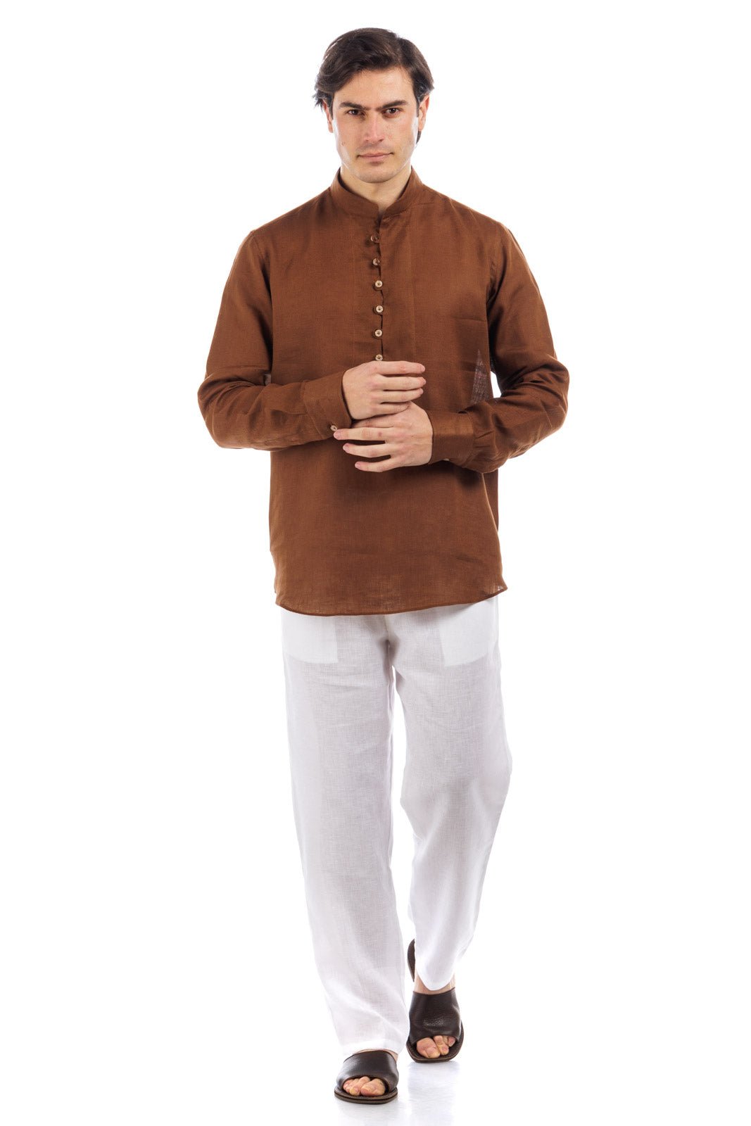 Camicia in lino con bottoni a metà spacco