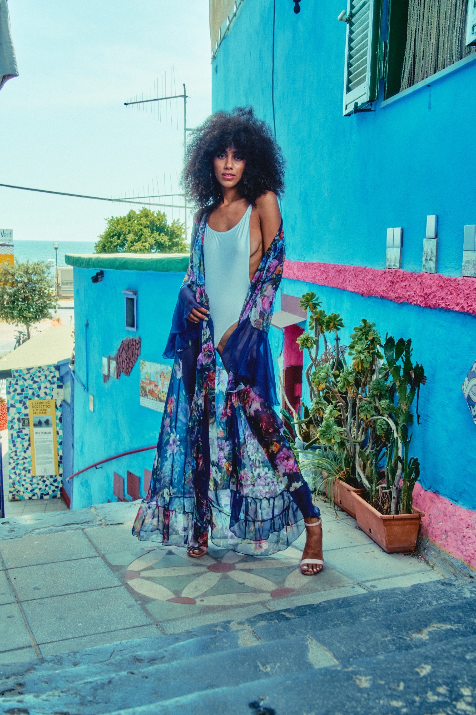 Abito avvolgente avvolgente in chiffon di pura seta