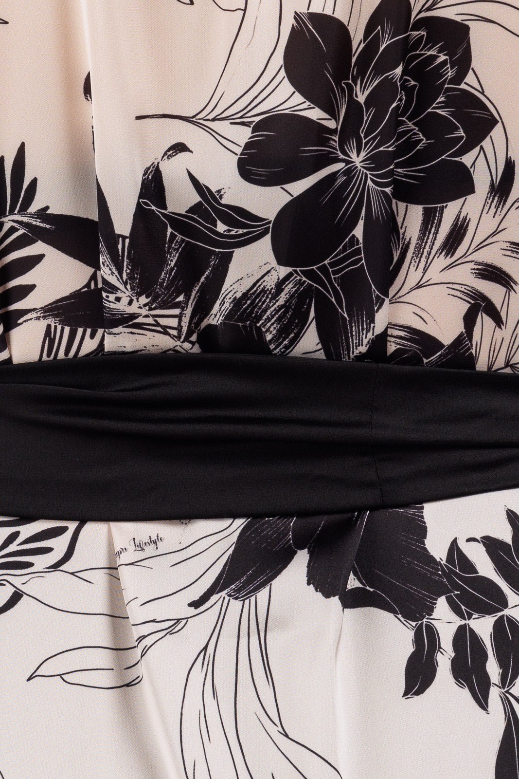 CASSIA Long Silk Kaftan by CAPRI LIFESTYLE