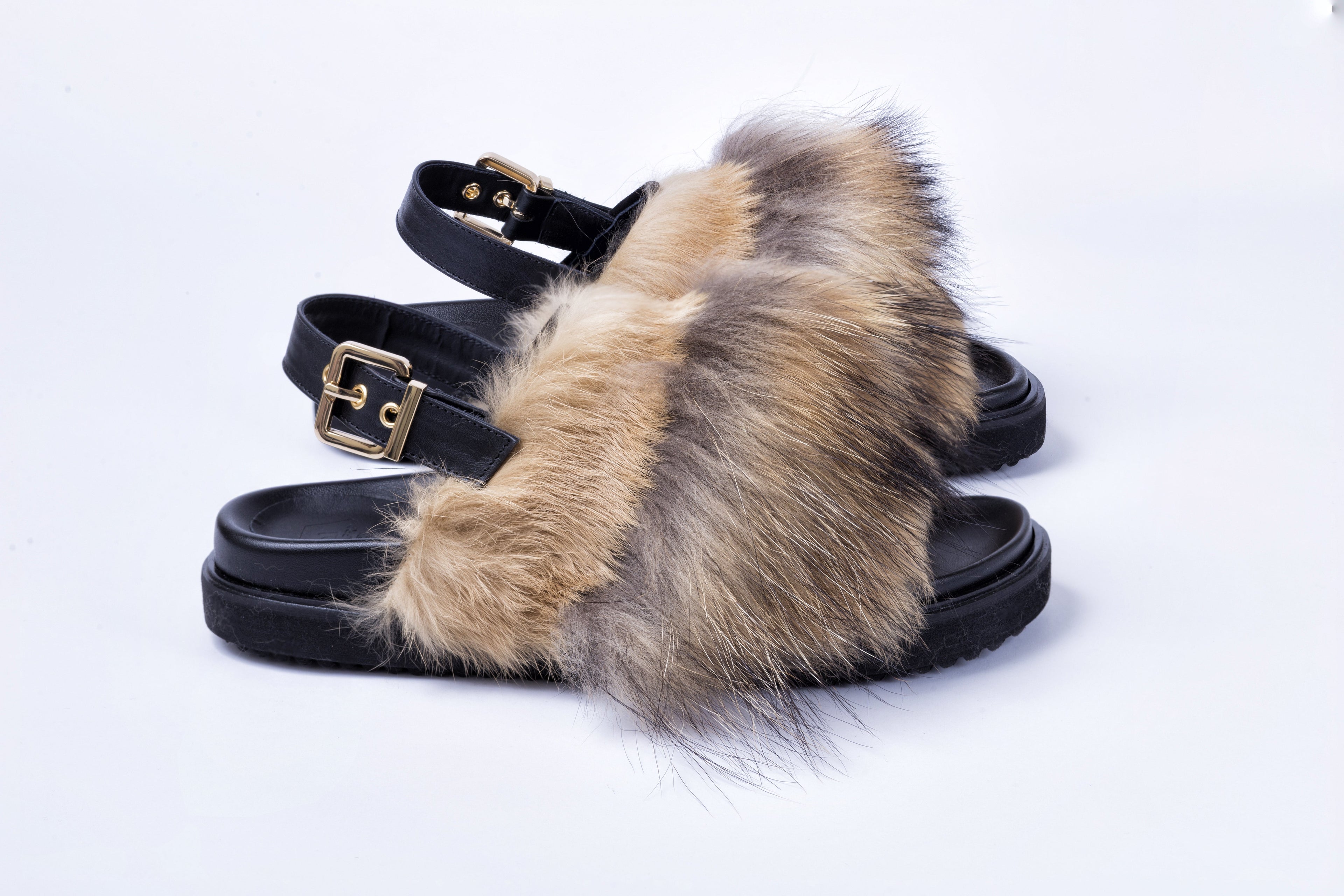 Sandali di pelliccia