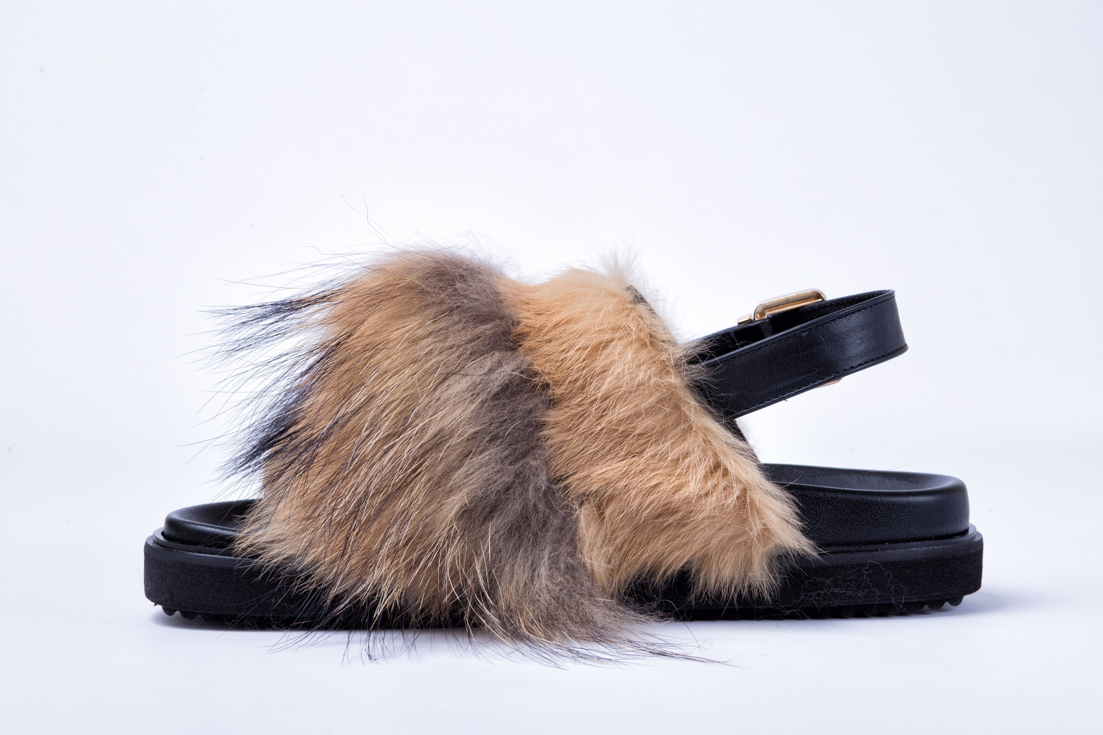 Sandali di pelliccia