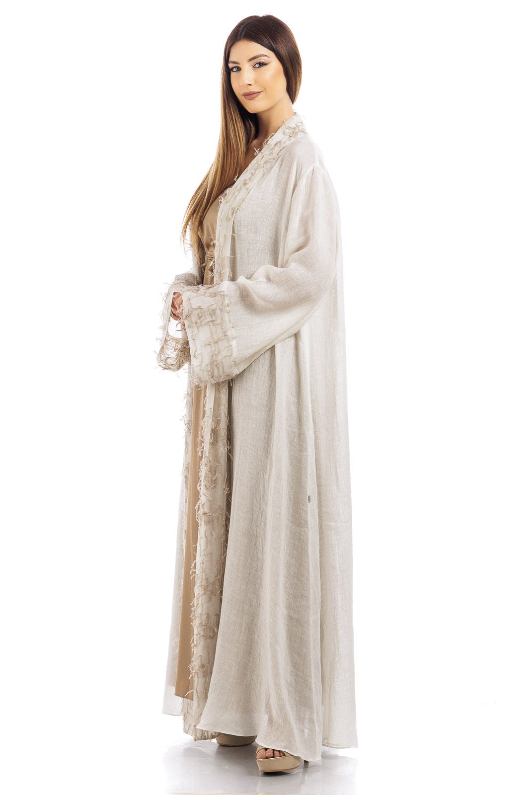 Feather Detailed Linen Abaya