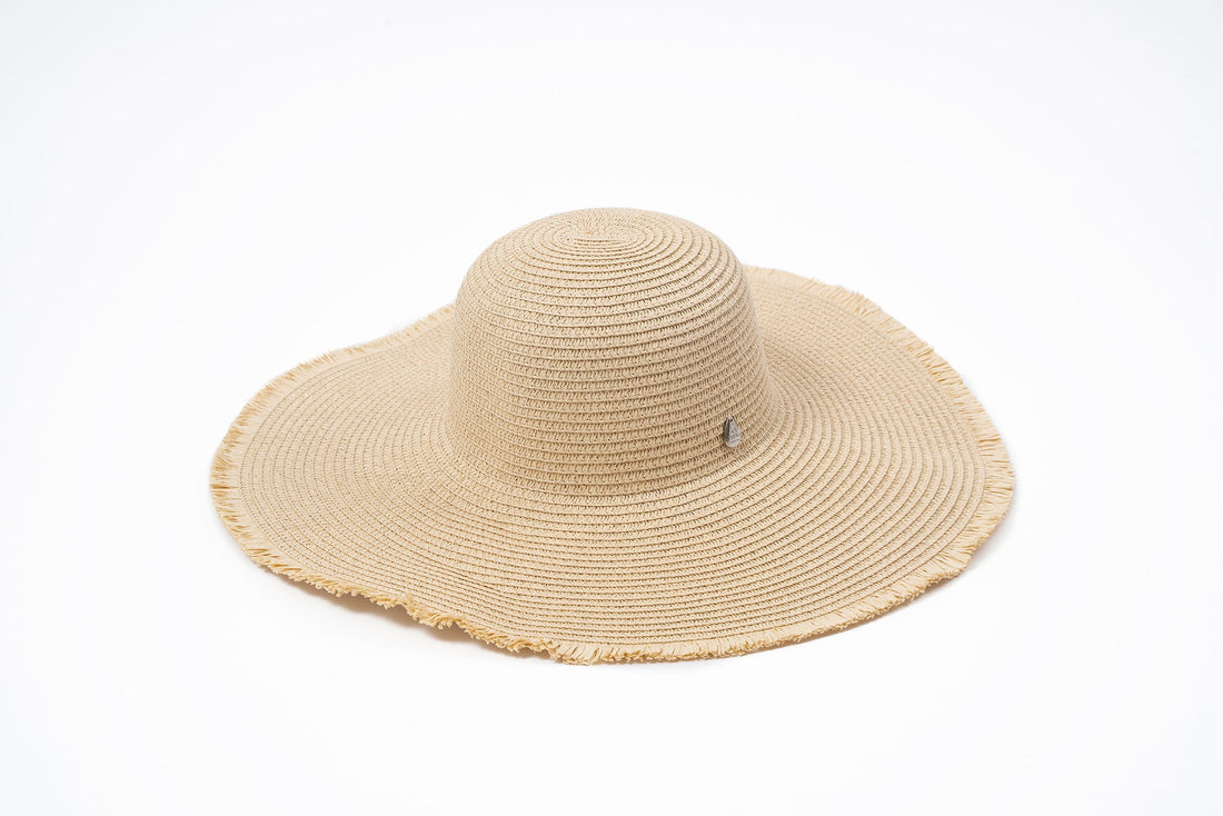 Floppy Straw Hat with Frill Edges
