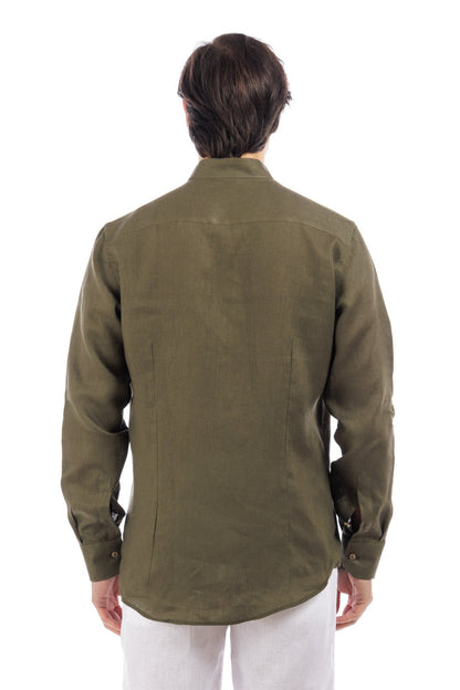 Camicia in lino con bottoni a metà spacco