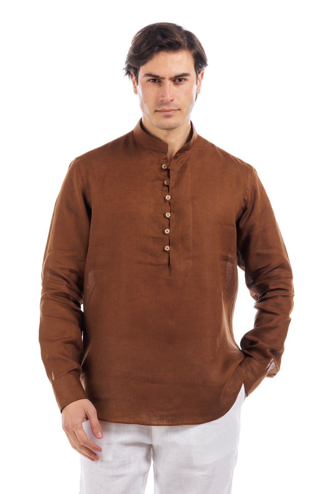 Camicia in lino con bottoni a metà spacco