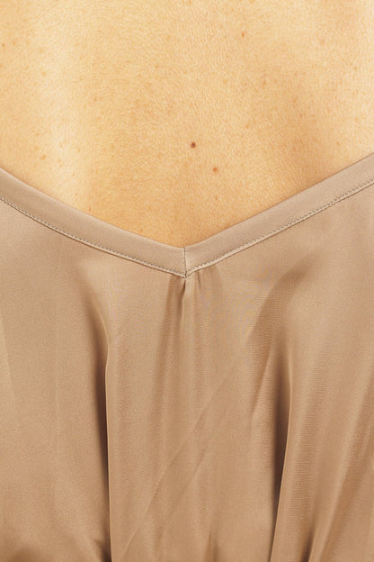 Abito in seta tinta unita