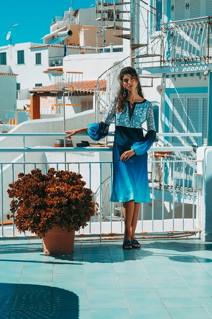 Abito in raso sbiadito